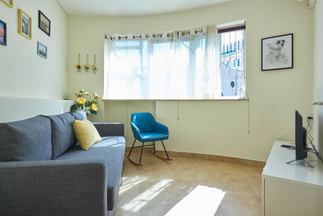 A Designed Apartment In The Best Location! エルサレム エクステリア 写真